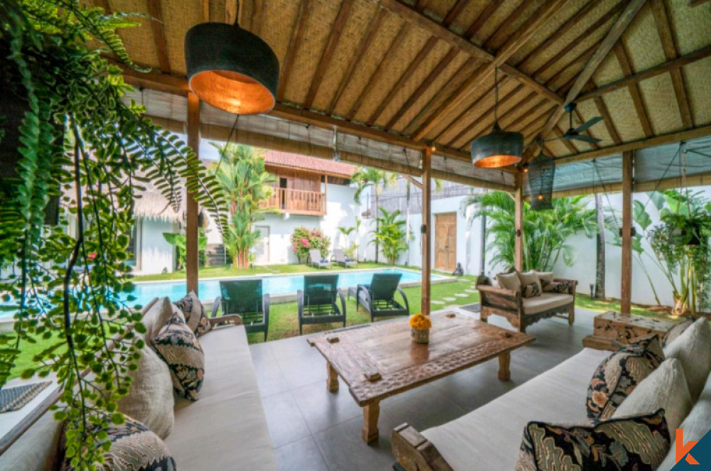 Idyllic Mix Modern Joglo Villa for Lease in Seminyak