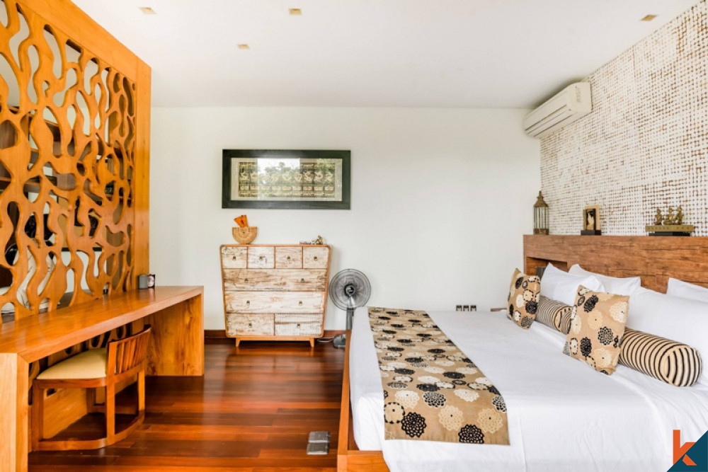 Luxury Two Bedrooms Complex Villa for Lease in Seminyak