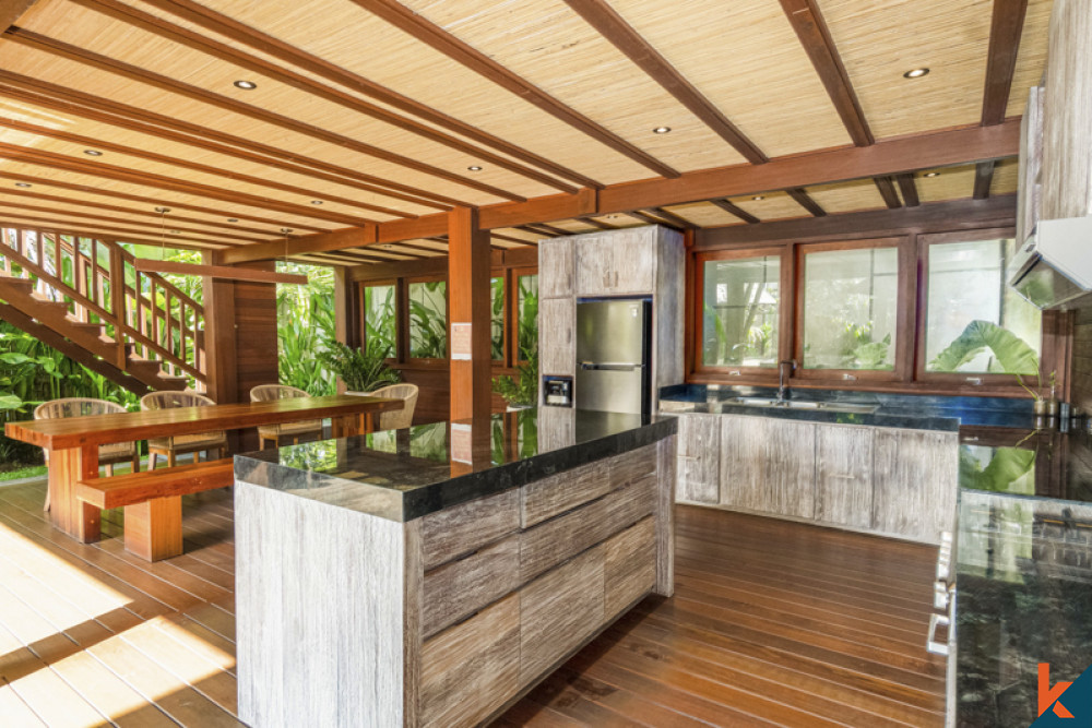 Villa en pleine propriété en bois de nouvelle technologie à vendre à Uluwatu