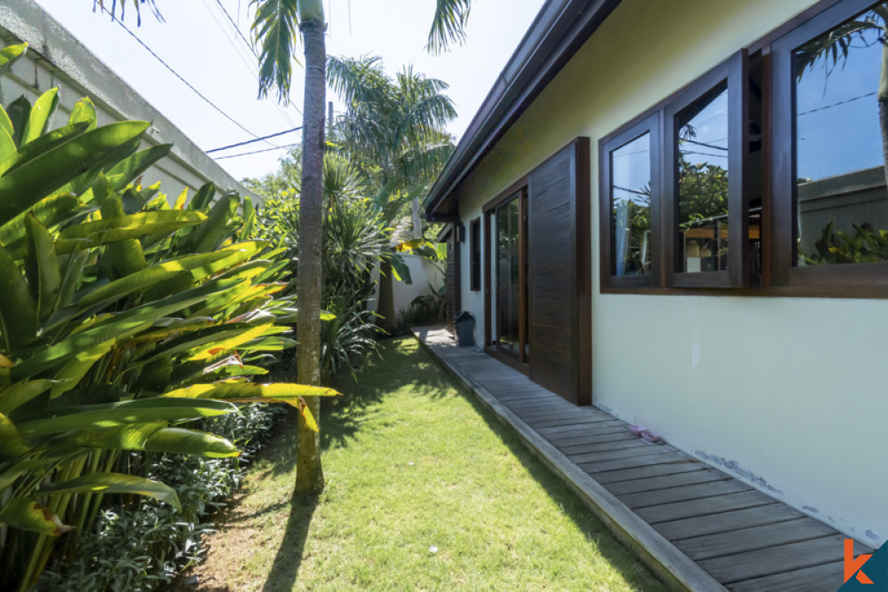 Stylish Four Bedrooms Freehold Villa for Sale in Pecatu