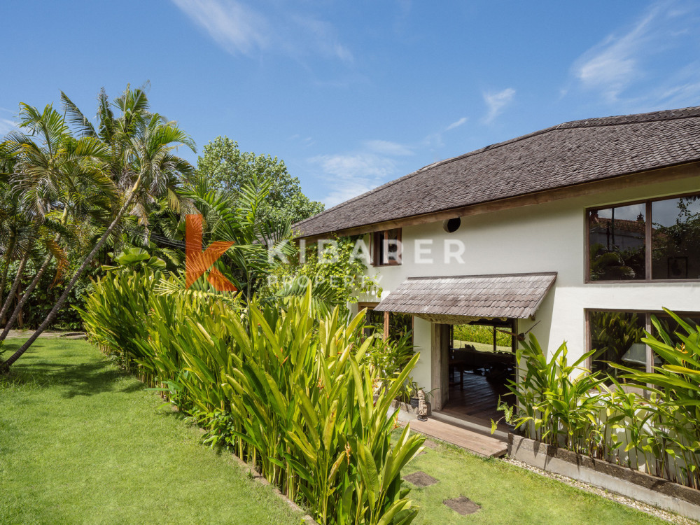 Elegant Five Bedroom Villa With Paddy View Situated in Umalas (Available June - September 2023)