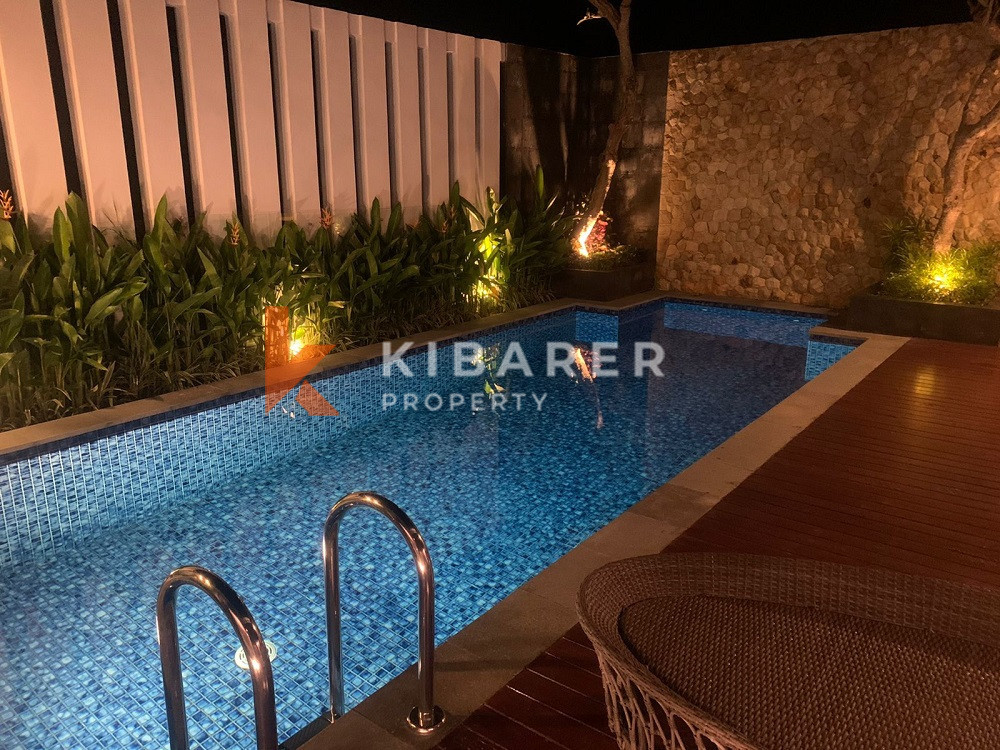 Vila Baru Tiga Kamar Tidur dekat dengan Pantai Kedungu