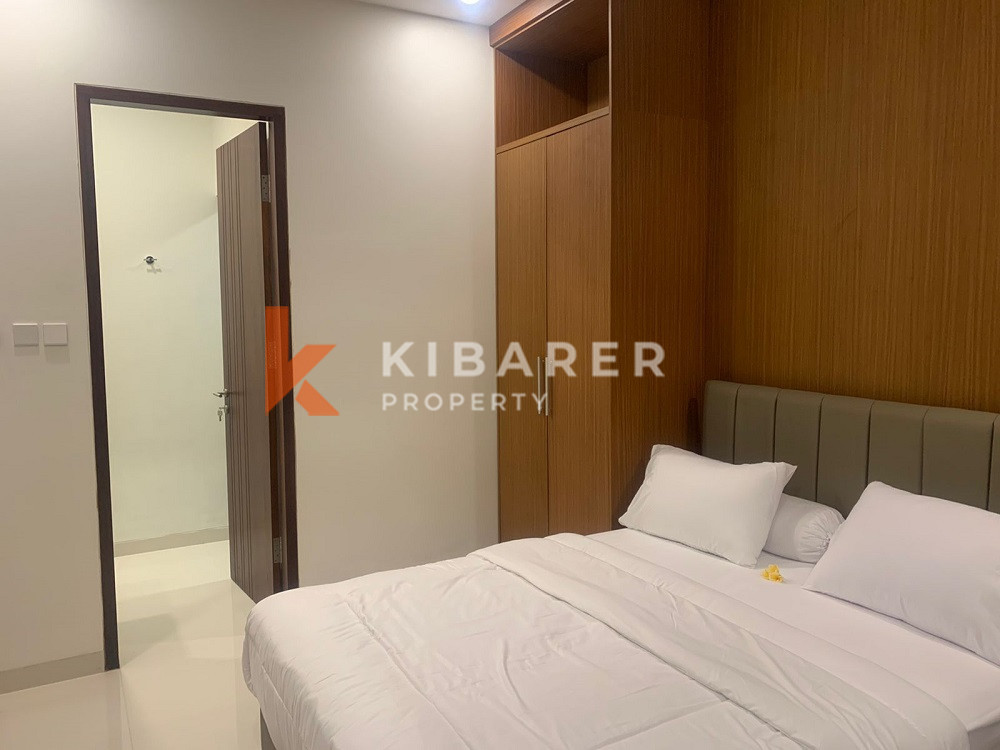 Vila Baru Tiga Kamar Tidur dekat dengan Pantai Kedungu