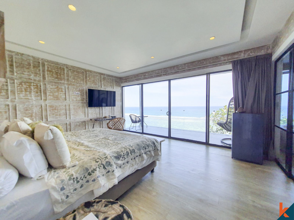 Gorgeous Ocean View Clifftop Villa With Private Beach for Lease in Nusa Dua