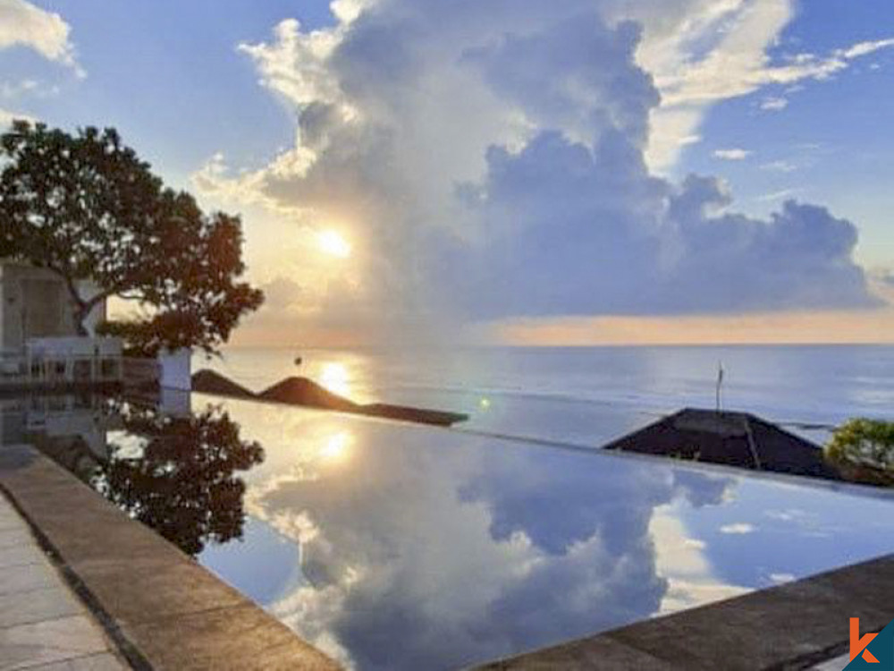 Villa Clifftop Pemandangan Laut yang Cantik untuk Disewakan di Nusa Dua