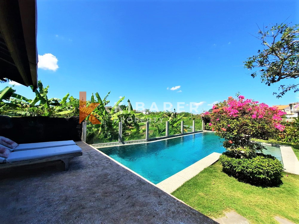 beautiful four bedroom enclosed living villa in center area of berawa canggu