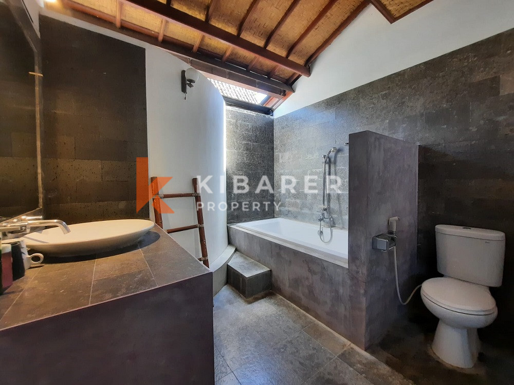 beautiful four bedroom enclosed living villa in center area of berawa canggu