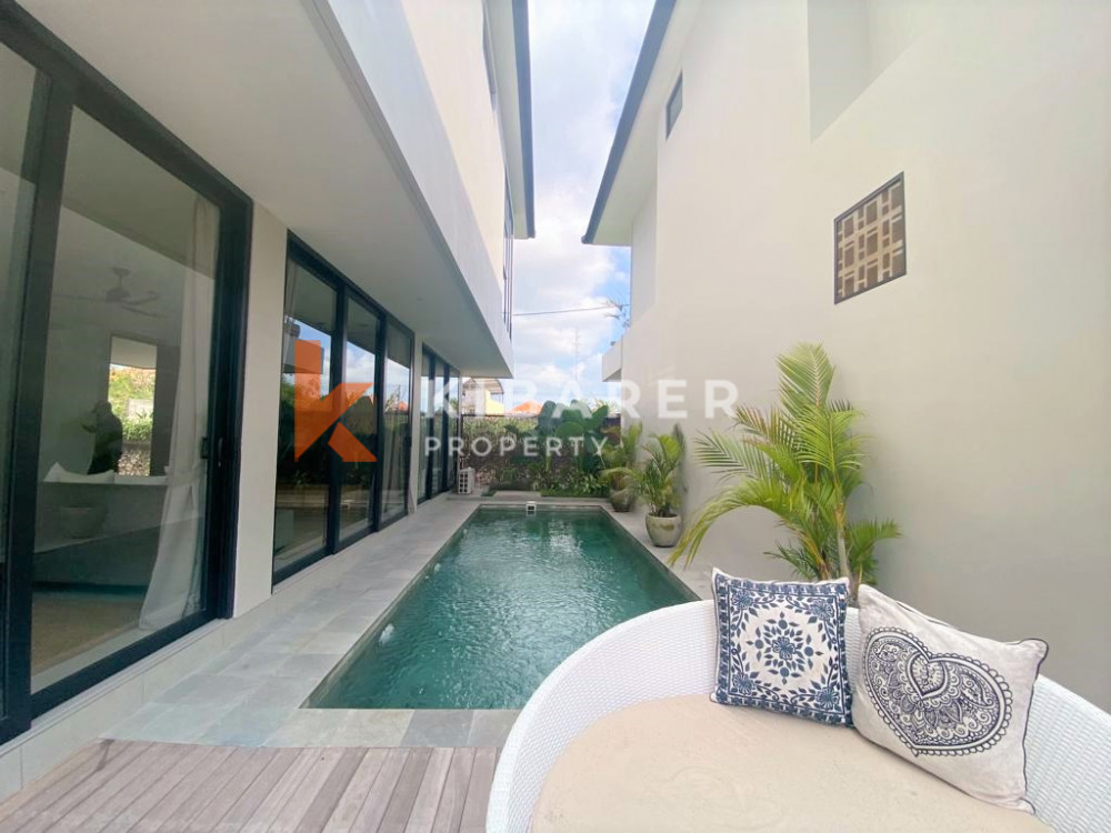 Modern Four Bedroom Villa with Enclosed Living In The Heart of Canggu