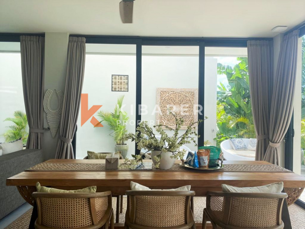 Modern Four Bedroom Villa with Enclosed Living In The Heart of Canggu