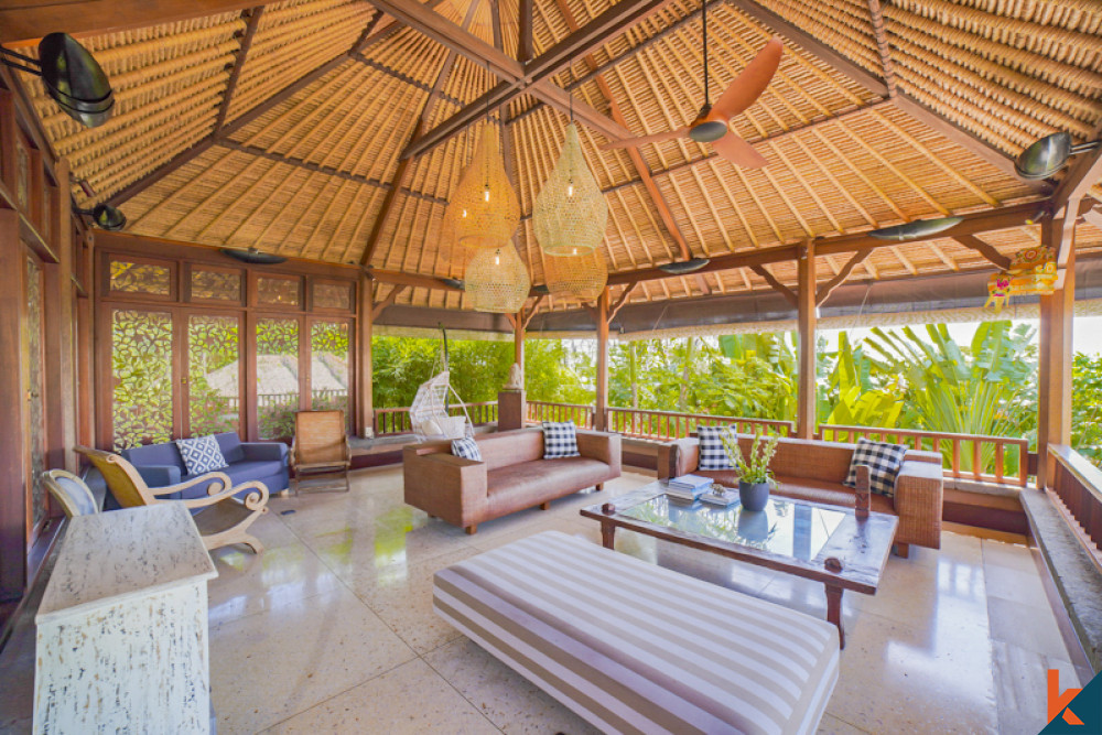 Stylish Traditional Freehold Villa for Sale in Uluwatu