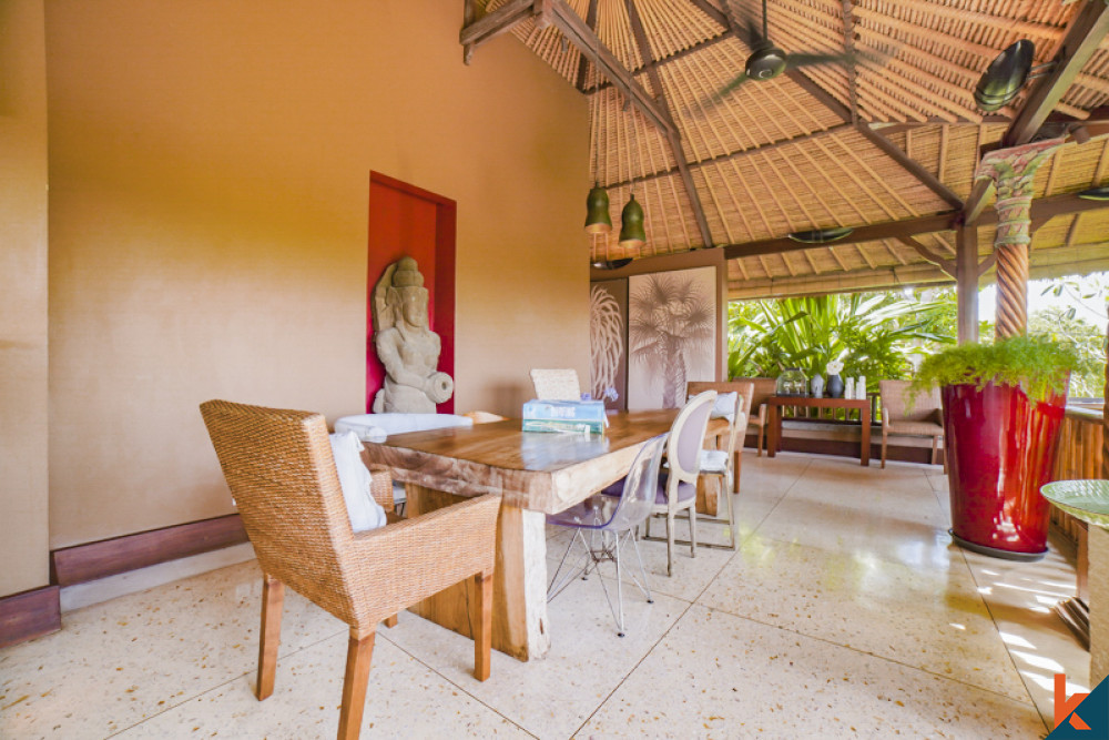 Stylish Traditional Freehold Villa for Sale in Uluwatu