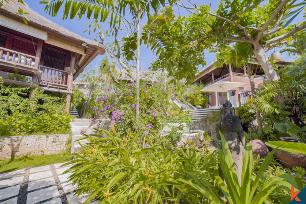 Villa Hak Milik Tradisional Bergaya Dijual di Jimbaran