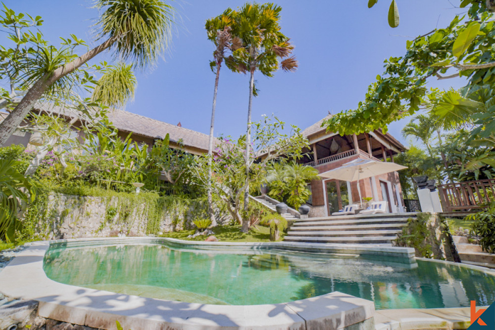 Stylish Traditional Freehold Villa for Sale in Uluwatu