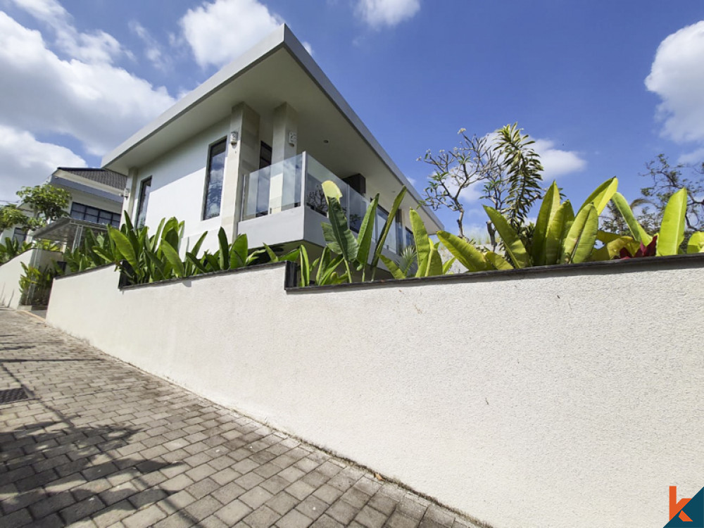 Villa Modern Hak Milik yang Akan Datang Dijual di Pererenan
