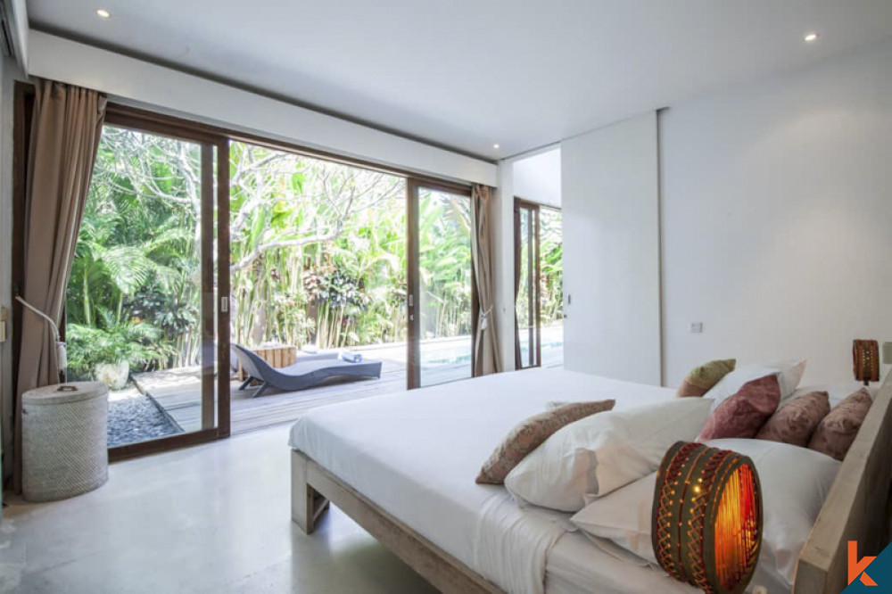 Luxurious Contemporary and Tropical Two Villas Located in Berawa