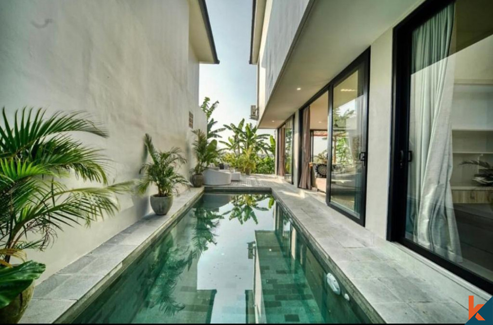 Incredible Villa With Good ROI in Batu Bolong with View for Leasehold Sale