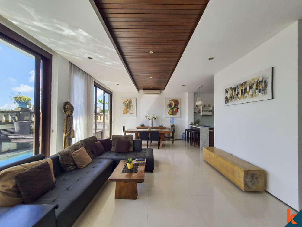 Comfortable Freehold Villa with Ocean View for Sale in Balangan