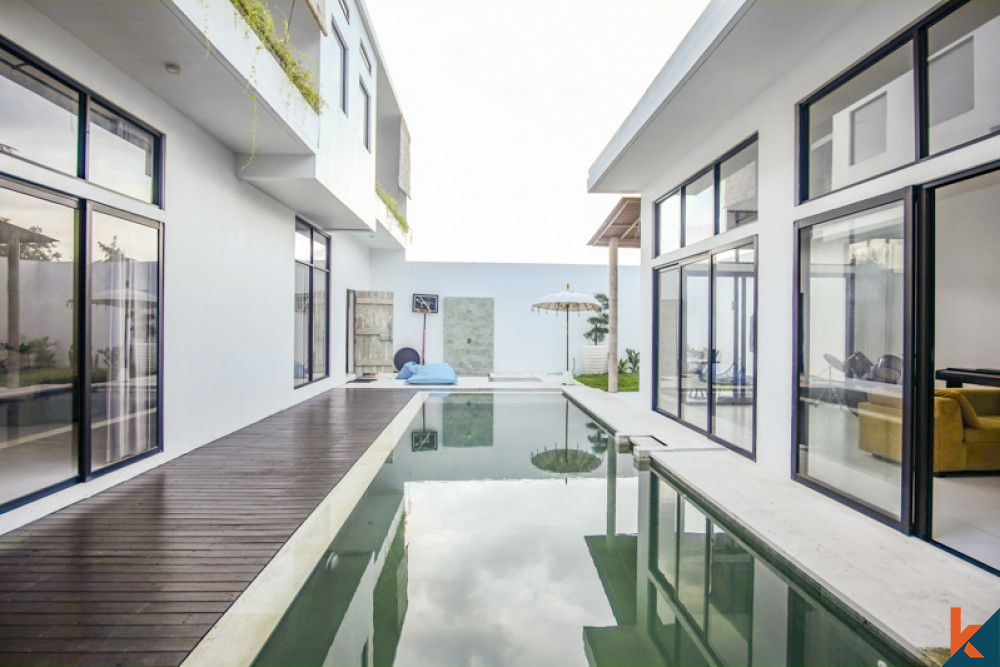 Incroyable villa moderne de quatre chambres à louer à Bumbak