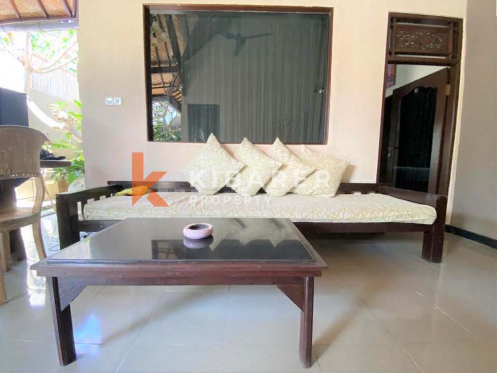 Villa balinaise à séjour ouvert de deux chambres située à Seminyak