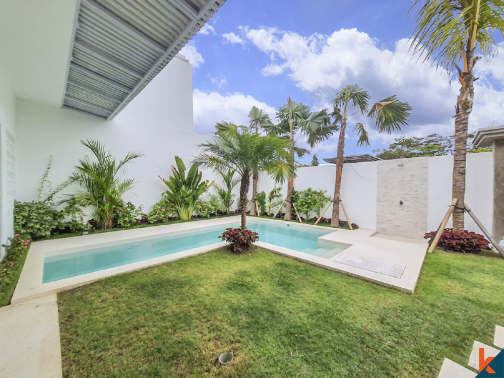 villa élégante de deux chambres à louer à Canggu