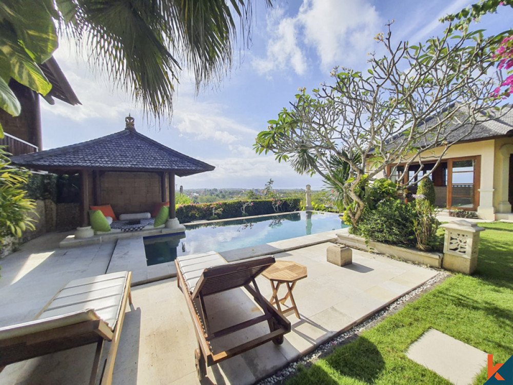 Hilltop Property with 180° Degree Ocean View for Sale in Uluwatu