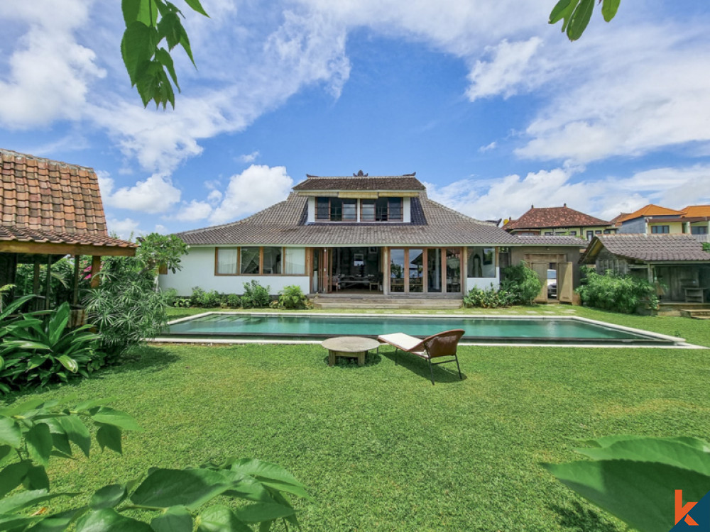 Luxurious Five Bedrooms Freehold Villa for Sale in Canggu