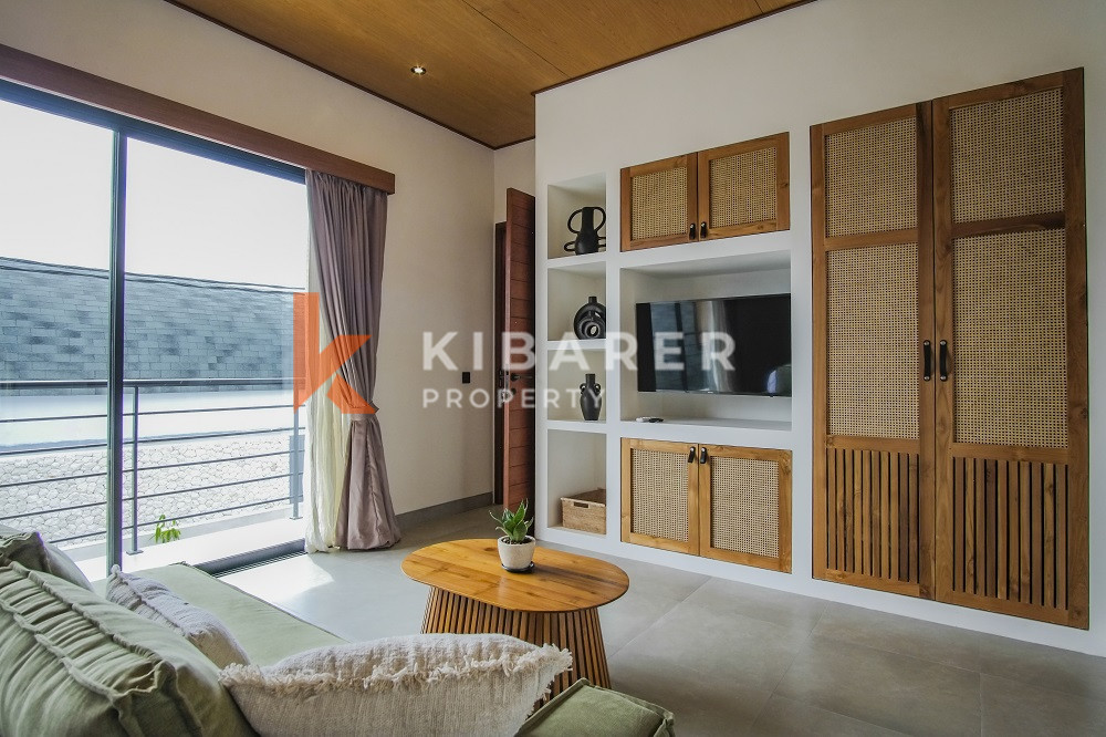 Stunning Three Bedrooms Enclosed Living Villa Walking Distance To Cemagi Beach