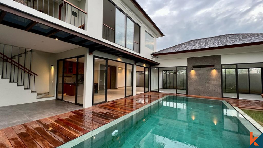 Cozy 3 Bedroom Freehold Villa in Jimbaran for Sale