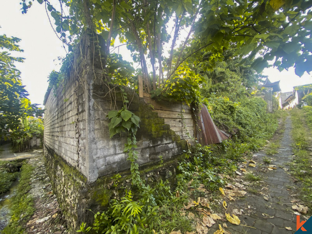 Emplacement stratégique Terrain en toute propriété à vendre à Kerobokan