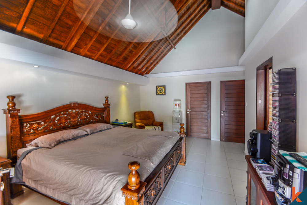 Dua Vila Terhubung yang Indah untuk Disewakan di Sanur