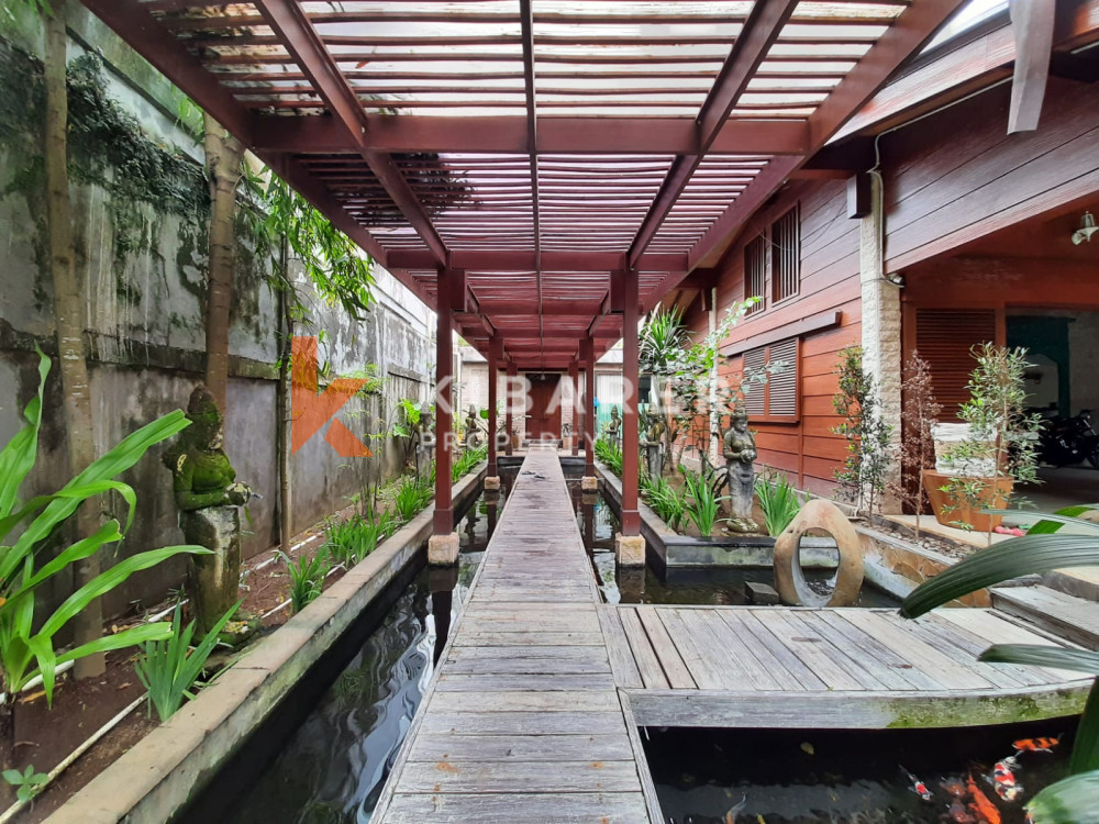 Superbe villa de cinq chambres située dans le quartier paisible de Canggu