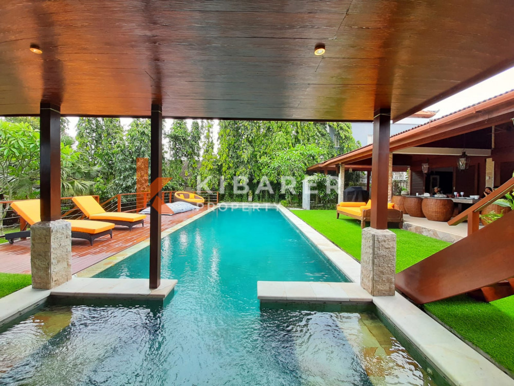 Superbe villa de cinq chambres située dans le quartier paisible de Canggu