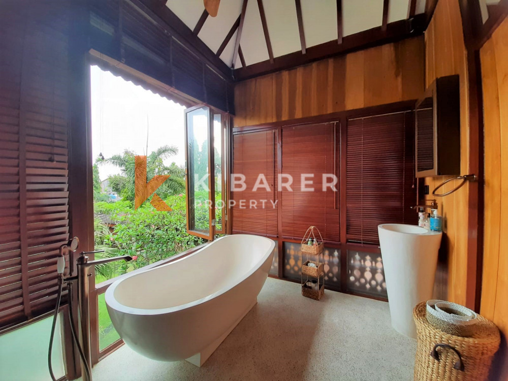 Stunning Five Bedroom Villa located in peaceful Canggu area