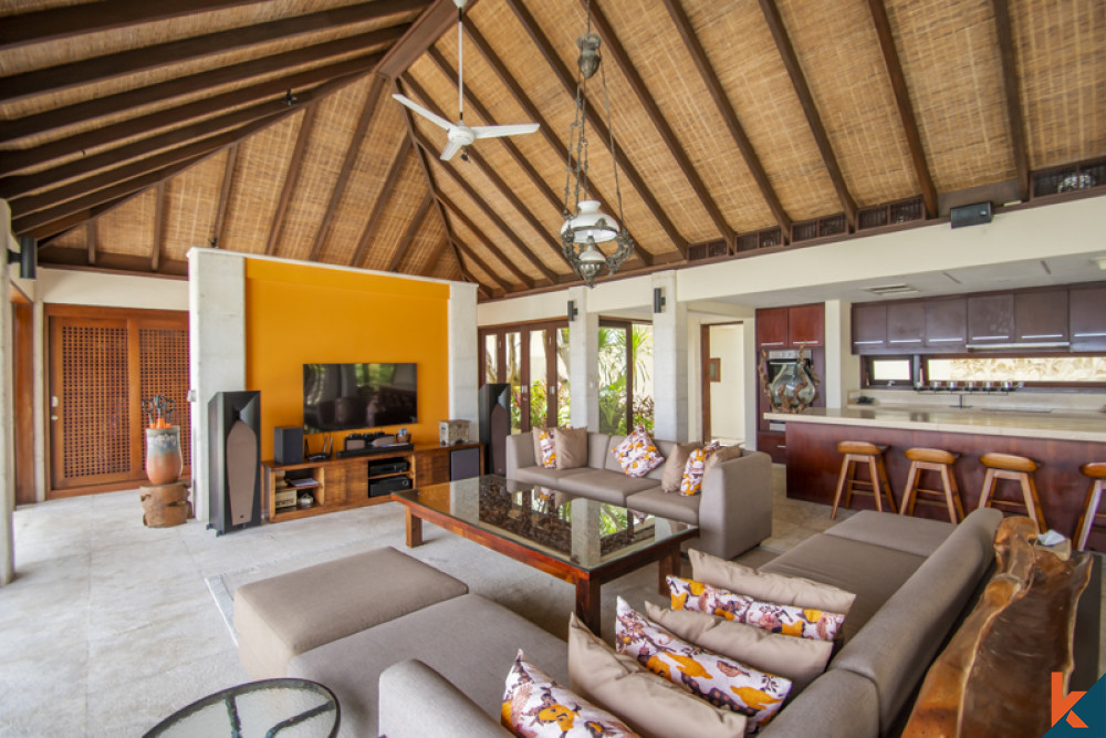 Luxury Freehold Villa with Ocean View in Ungasan