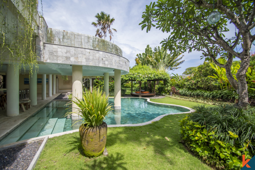 Villa de luxe en pleine propriété avec vue sur l'océan à Ungasan