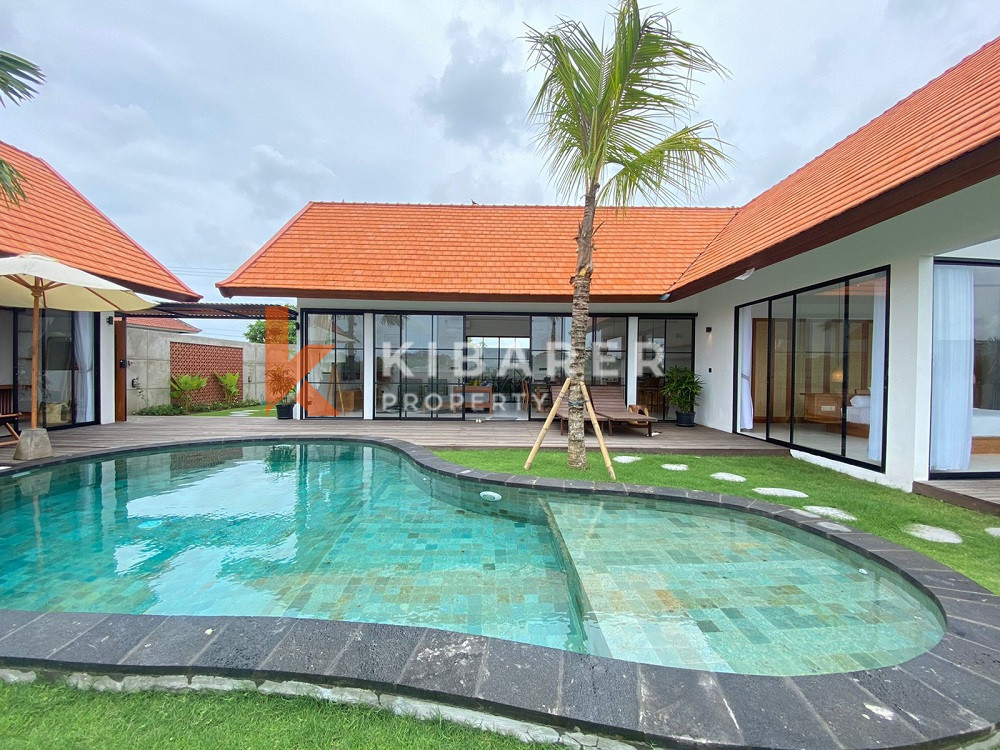 Luxurious Five Bedrooms Freehold Villa for Sale in Canggu