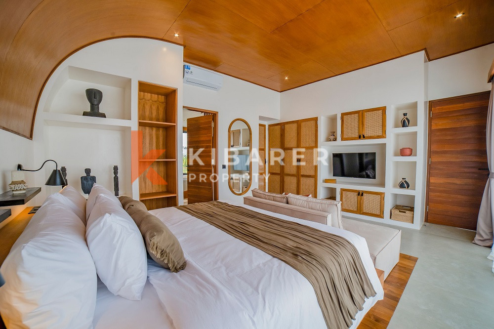 Stunning Three Bedroom Villa walking distance to Cemagi Beach