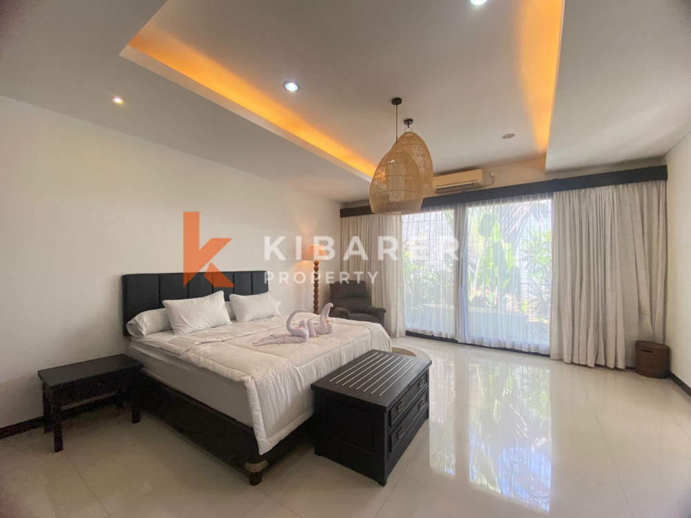 Beautiful One Bedroom Sharing Pool Villa located in Seminyak