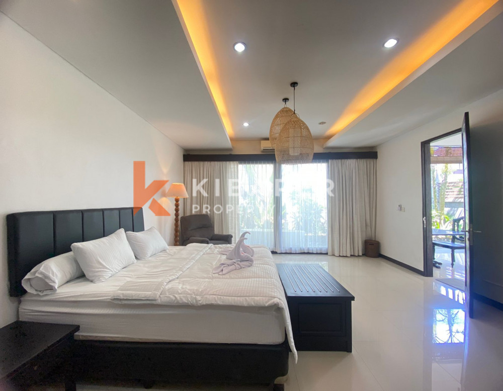 Beautiful One Bedroom Sharing Pool Villa located in Seminyak