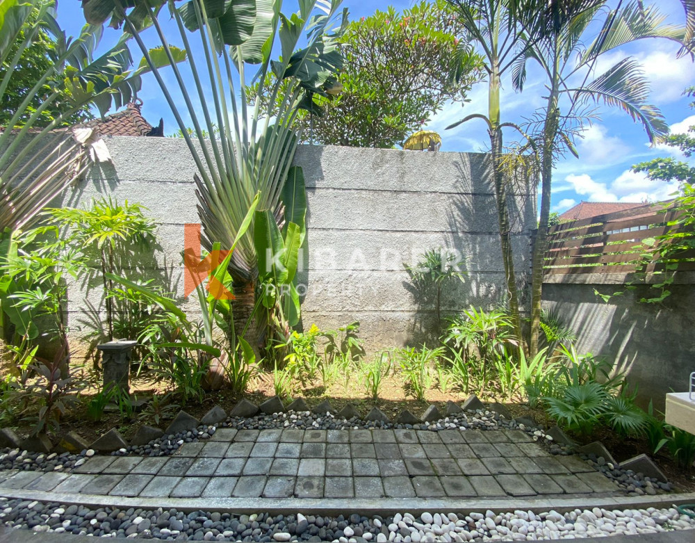 Belle villa avec piscine partagée d'une chambre située à Seminyak