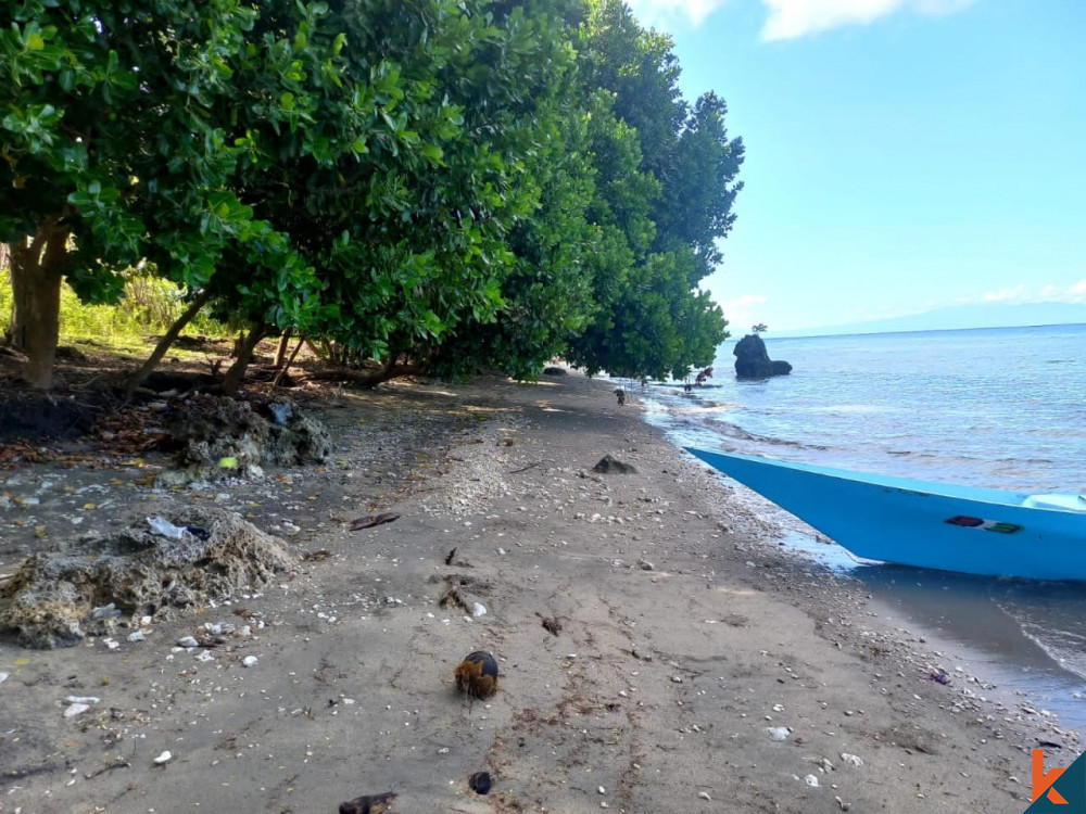 Terrain en bord de mer de bonne valeur à Gili Moyo à vendre