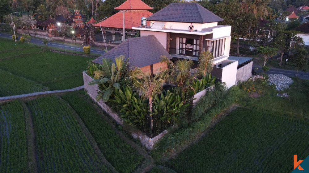 Beautiful & Cozy 3 Bedrooms Villa in Canggu for Sale