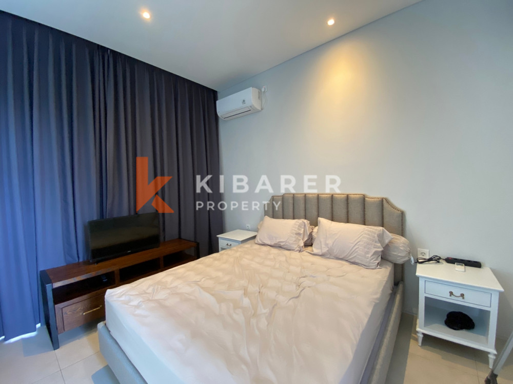 Vila Bayview Modern Tiga Kamar Tidur Dengan Ruang Tamu Tertutup di Nusa Dua