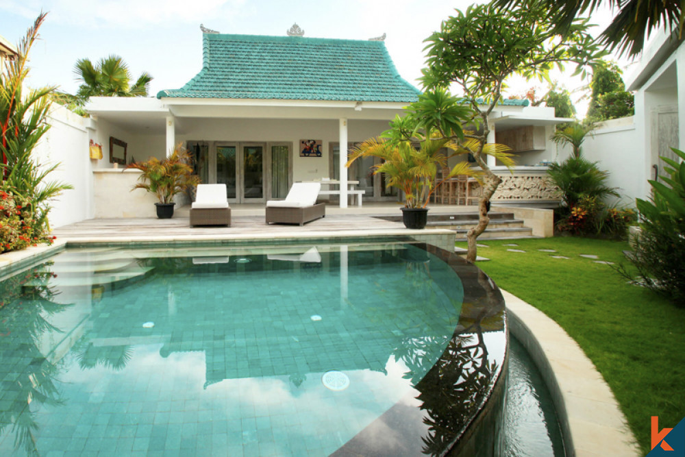 Domaine de Trois Villas Près de la Plage à Sanur