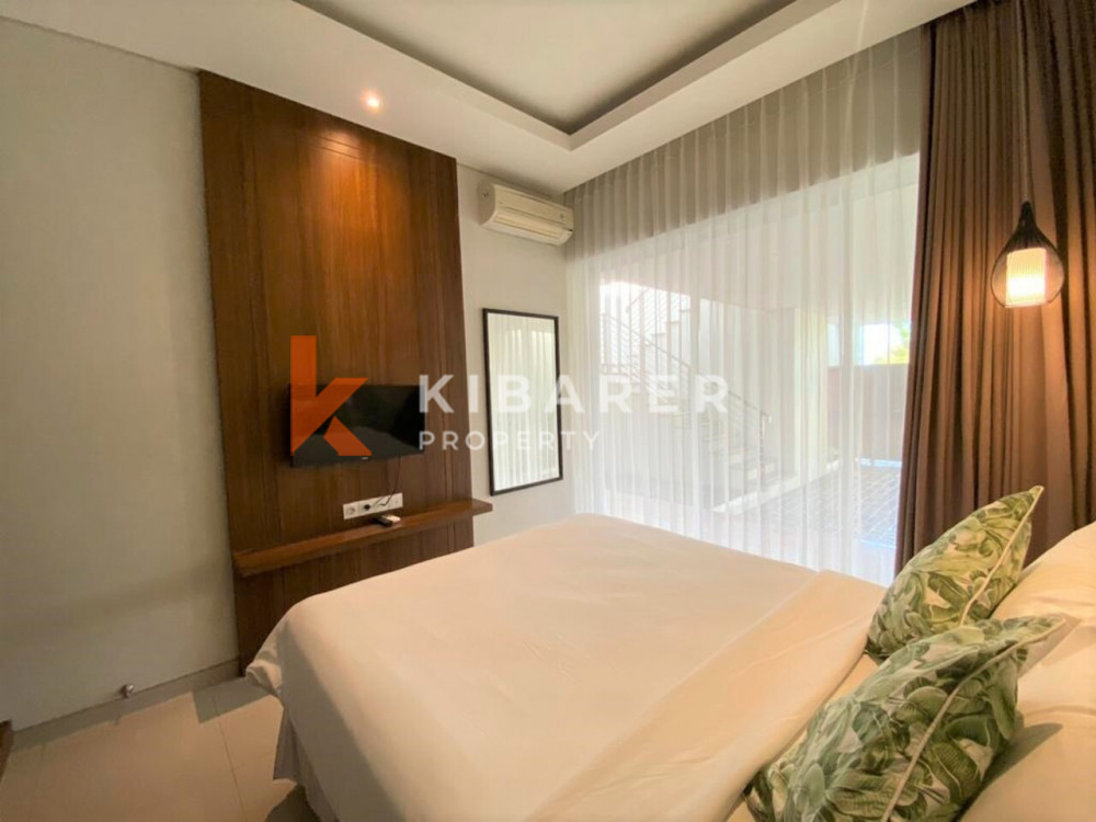 Vila Bayview Tiga Kamar Tidur yang Indah dengan Ruang Tamu Tertutup di Nusa Dua