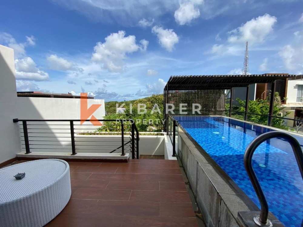 Wonderful Three Bedroom Bayview Villa With Enclosed Living in Nusa Dua