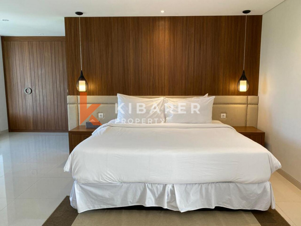 Vila Bayview Tiga Kamar Tidur yang Indah dengan Ruang Tamu Tertutup di Nusa Dua