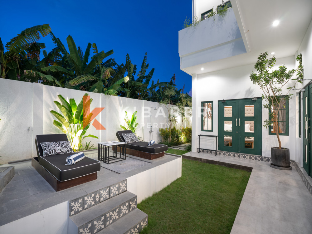 Magnifique villa fermée de quatre chambres avec piscine située à Canggu