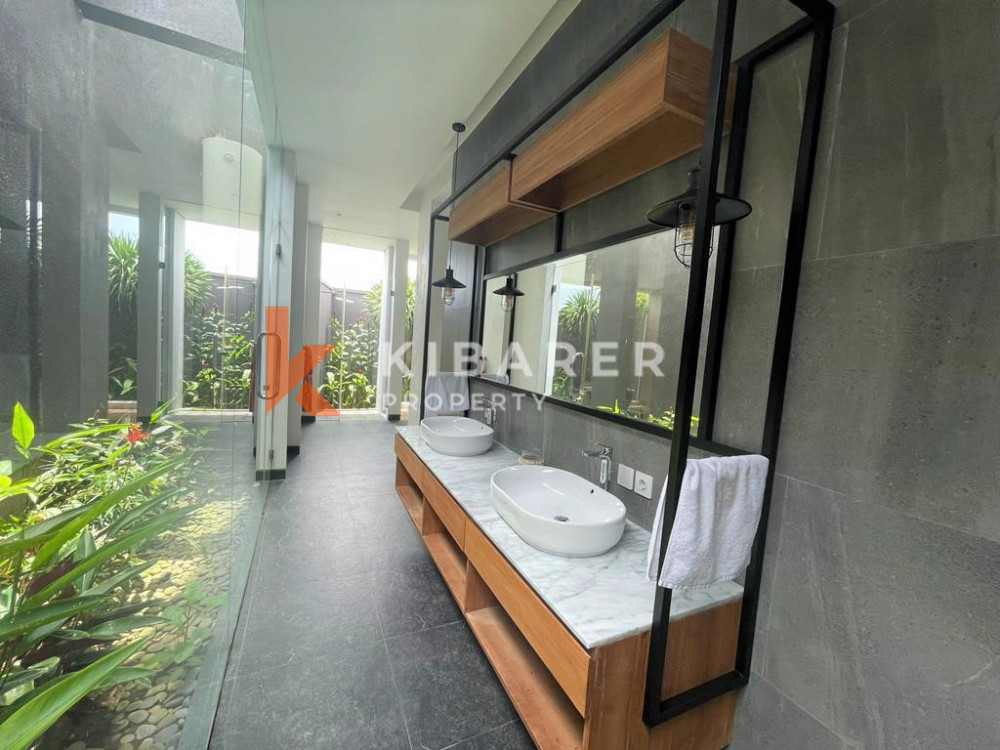Gorgeous Three Bedroom + Mezzanine Villa with rice field view in Cemagi ( minimum 3 months rental )