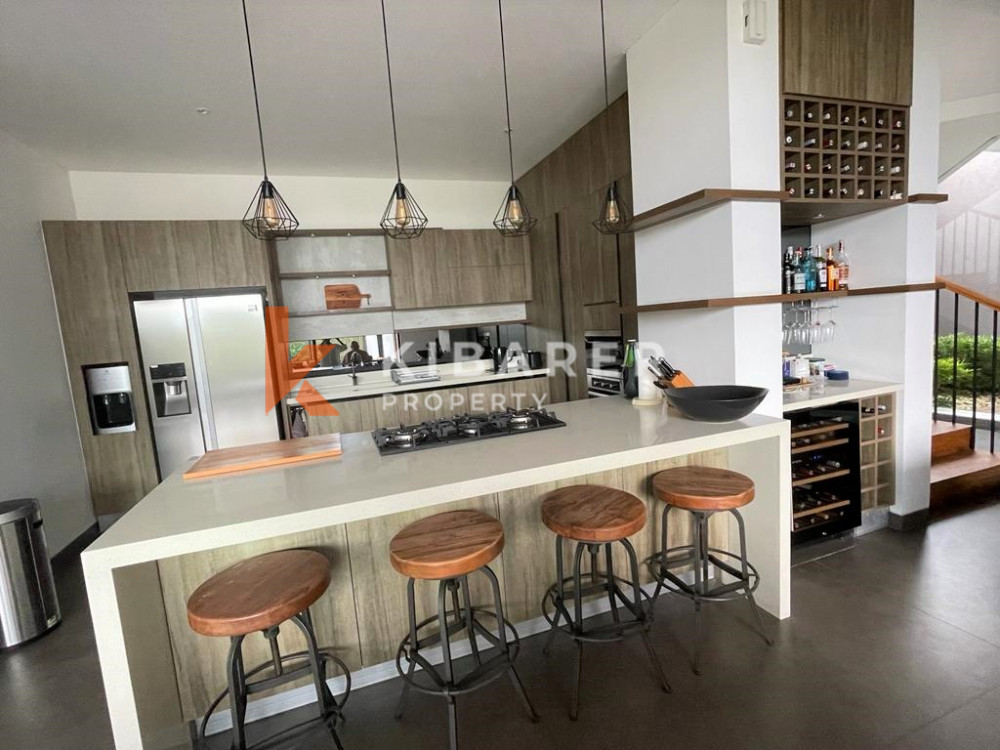 Gorgeous Three Bedroom + Mezzanine Villa with rice field view in Cemagi ( minimum 3 months rental )